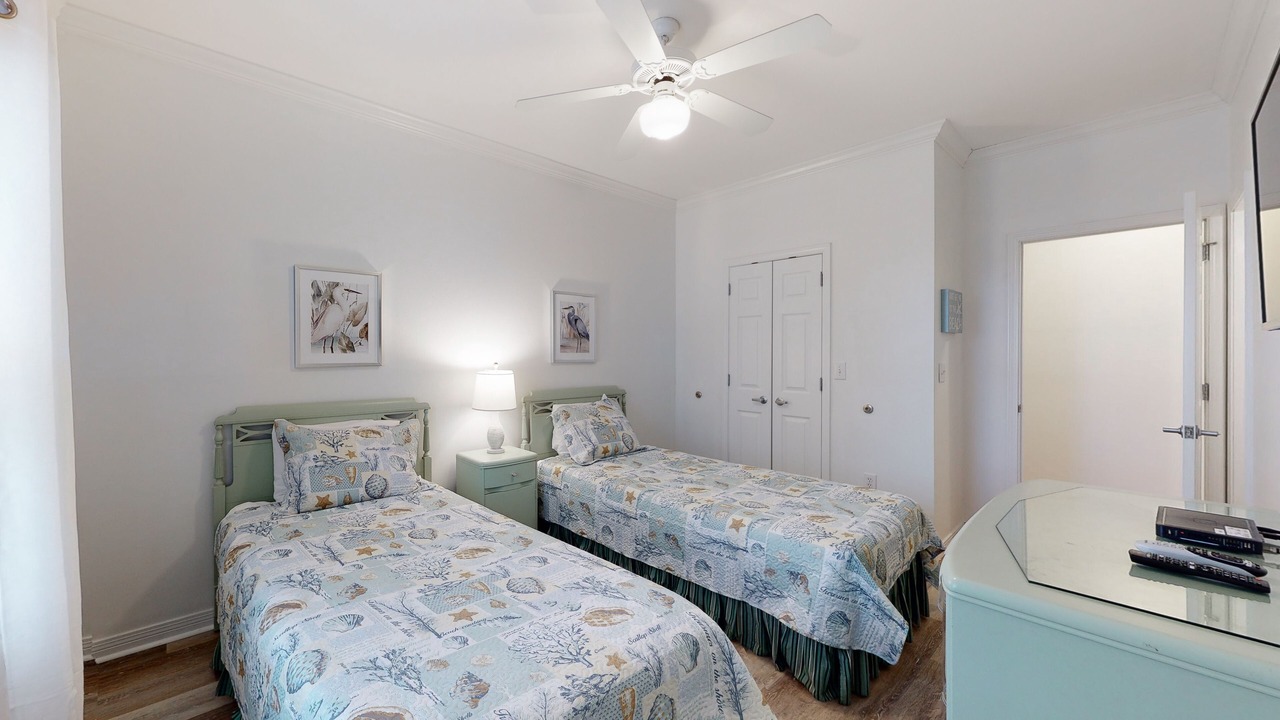 Photo of Bedroom in Dauphin Island
