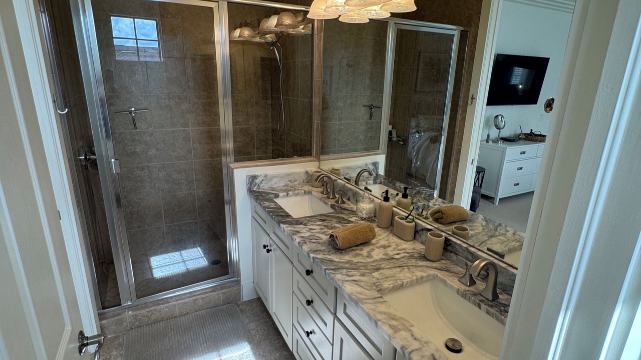 Photo of Bathroom in Biggar