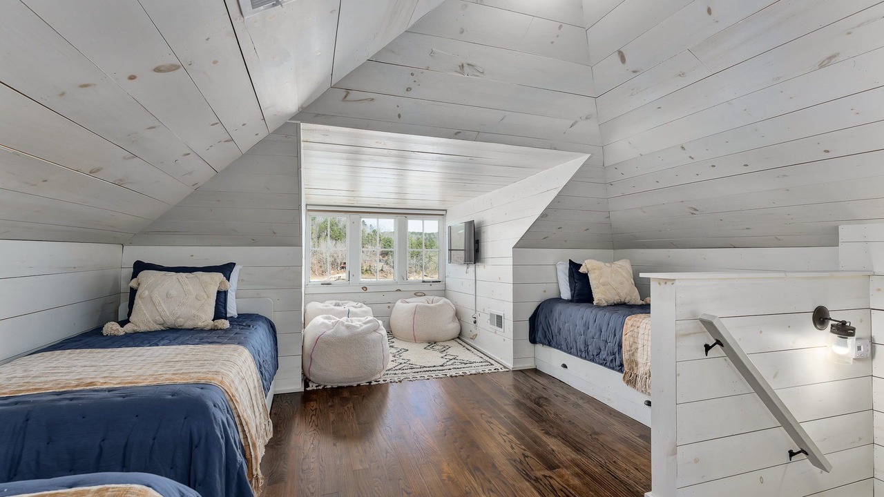 Photo of Bedroom in Crane Hill