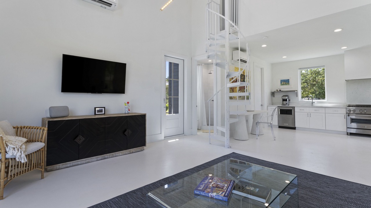 Photo of Livingroom in Gulf Hills