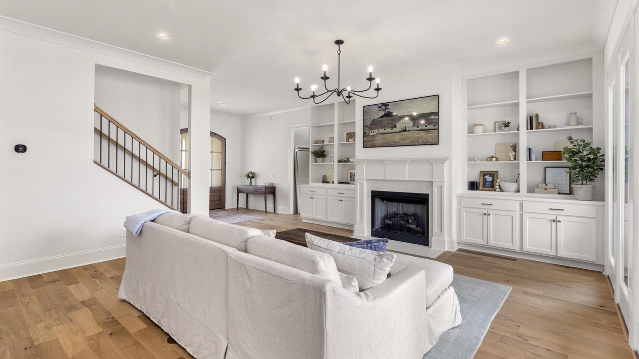 Photo of Livingroom in Auburn