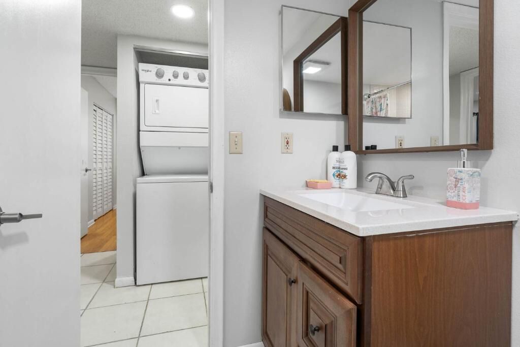 Photo of Bathroom in Ventura