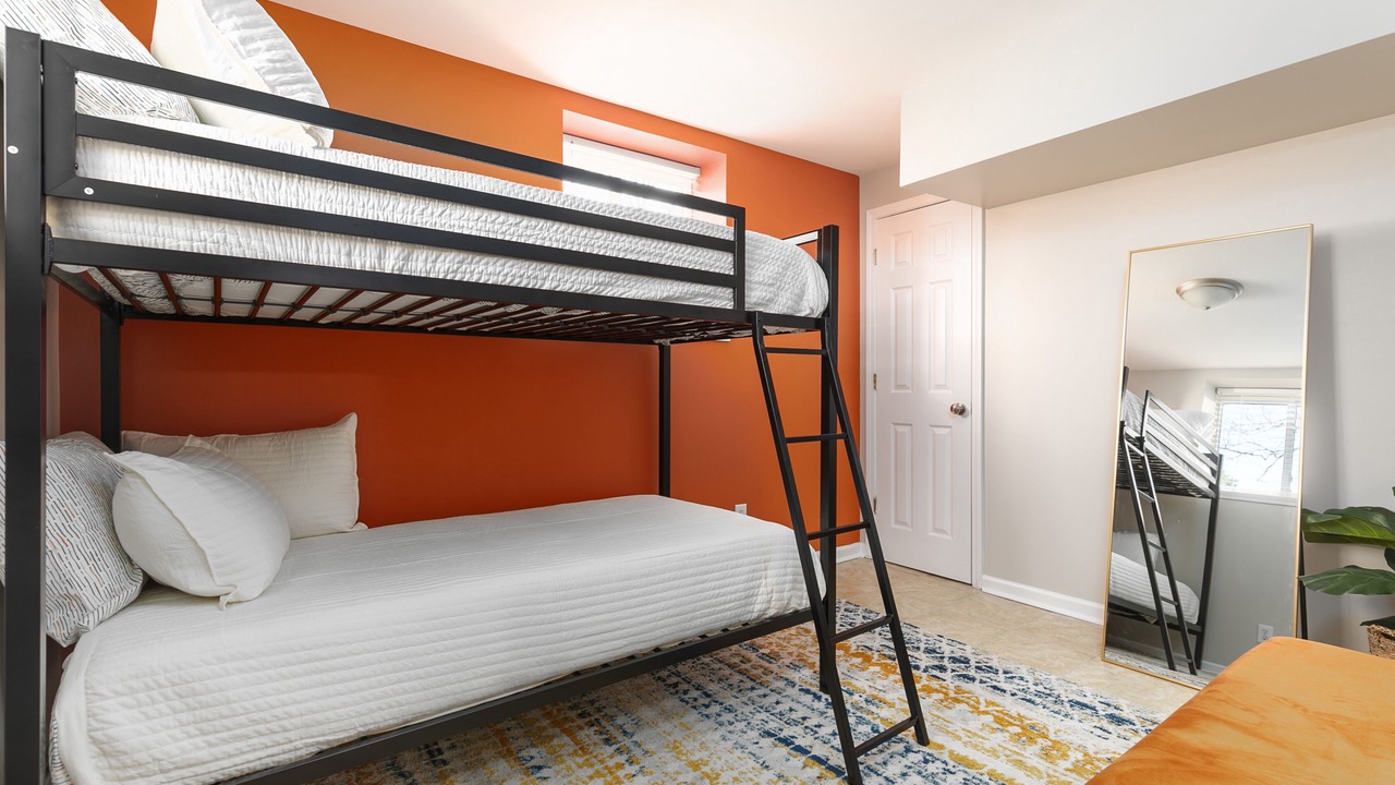 Photo of Bedroom in Crestline Heights