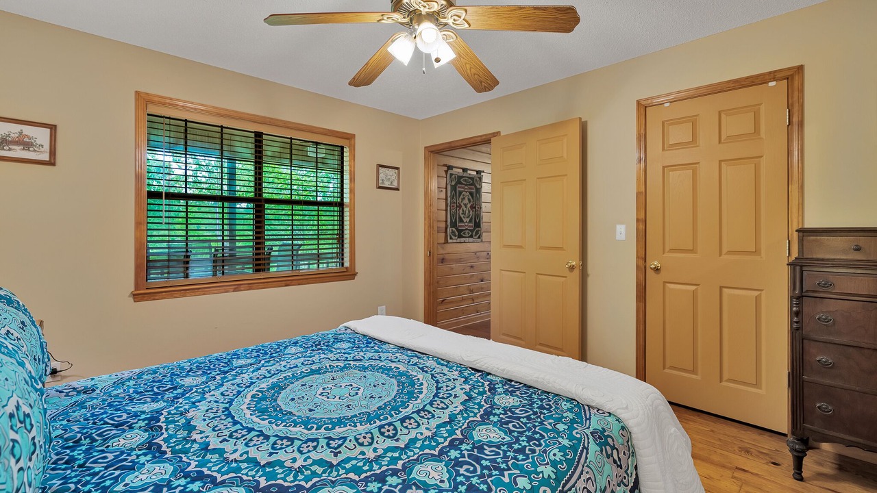 Photo of Bedroom in Double Springs