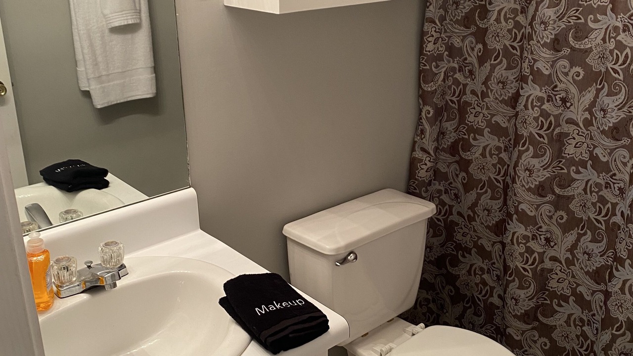 Photo of Bathroom in Enterprise