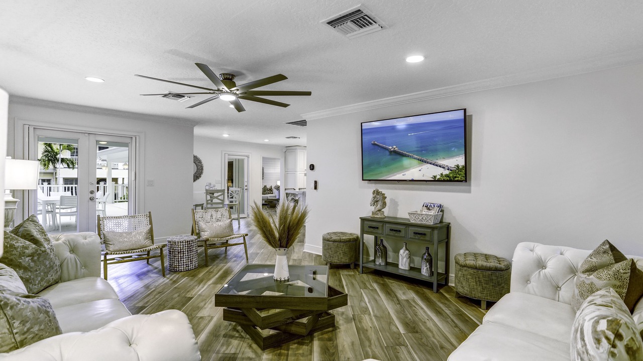 Photo of Livingroom in Old Naples