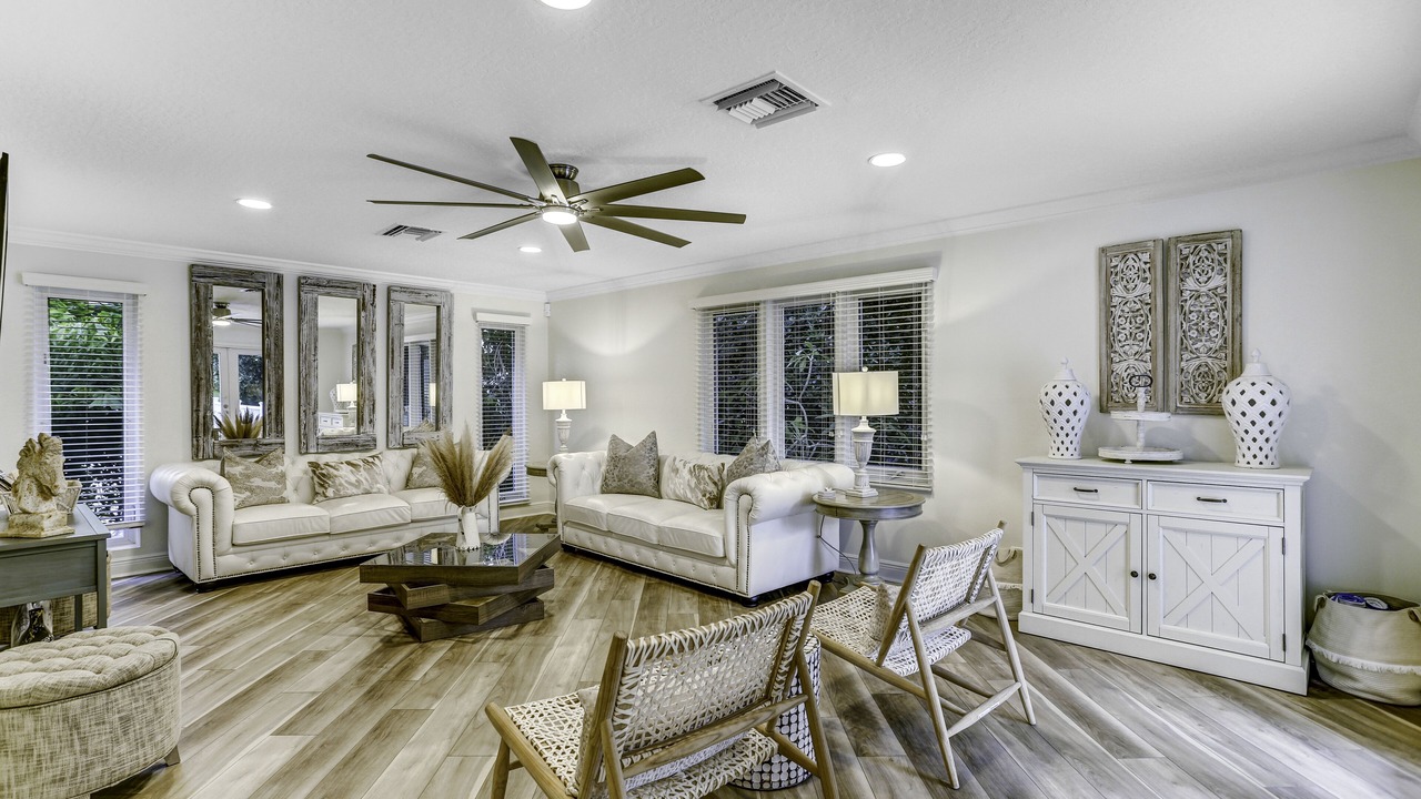 Photo of Livingroom in Old Naples