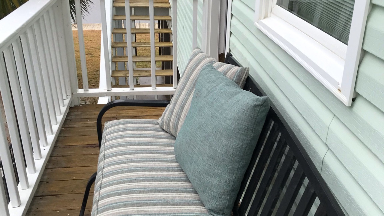 Photo of Patio Balcony in Shoreline Park