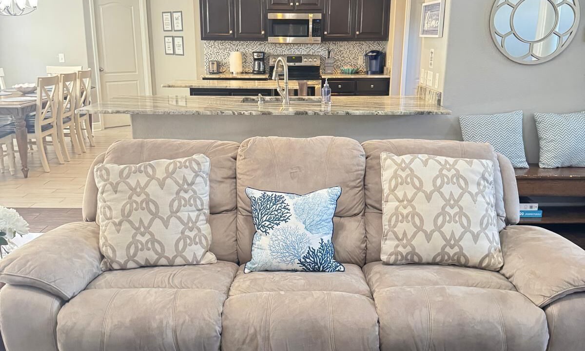 Photo of Livingroom in Northwest Pensacola