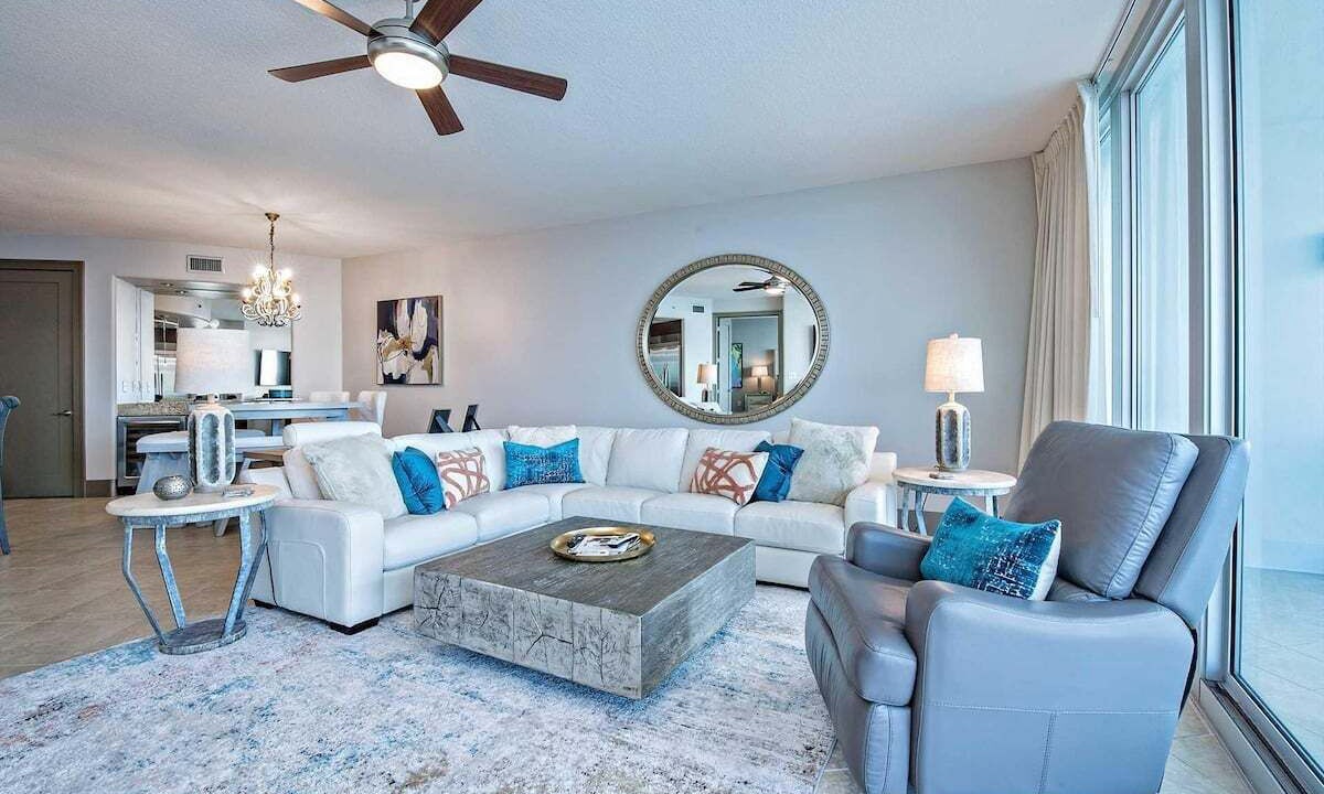Photo of Livingroom in Orange Beach East
