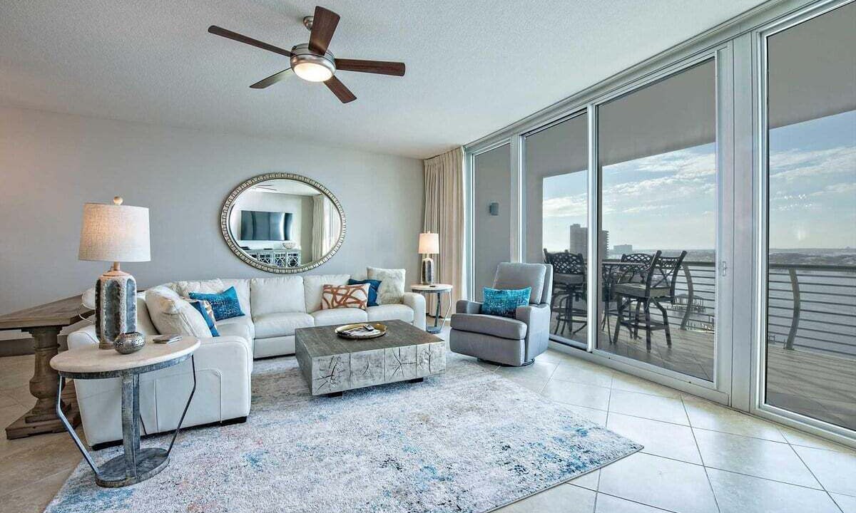 Photo of Livingroom in Orange Beach East