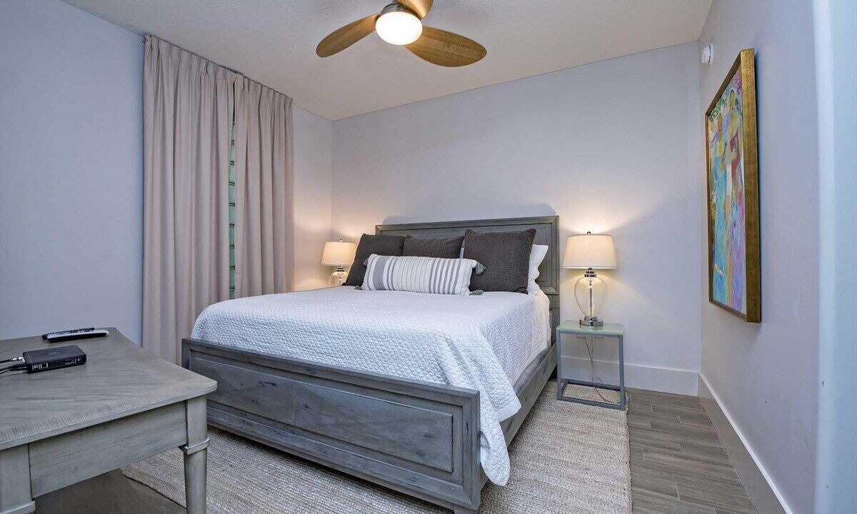 Photo of Bedroom in Orange Beach East