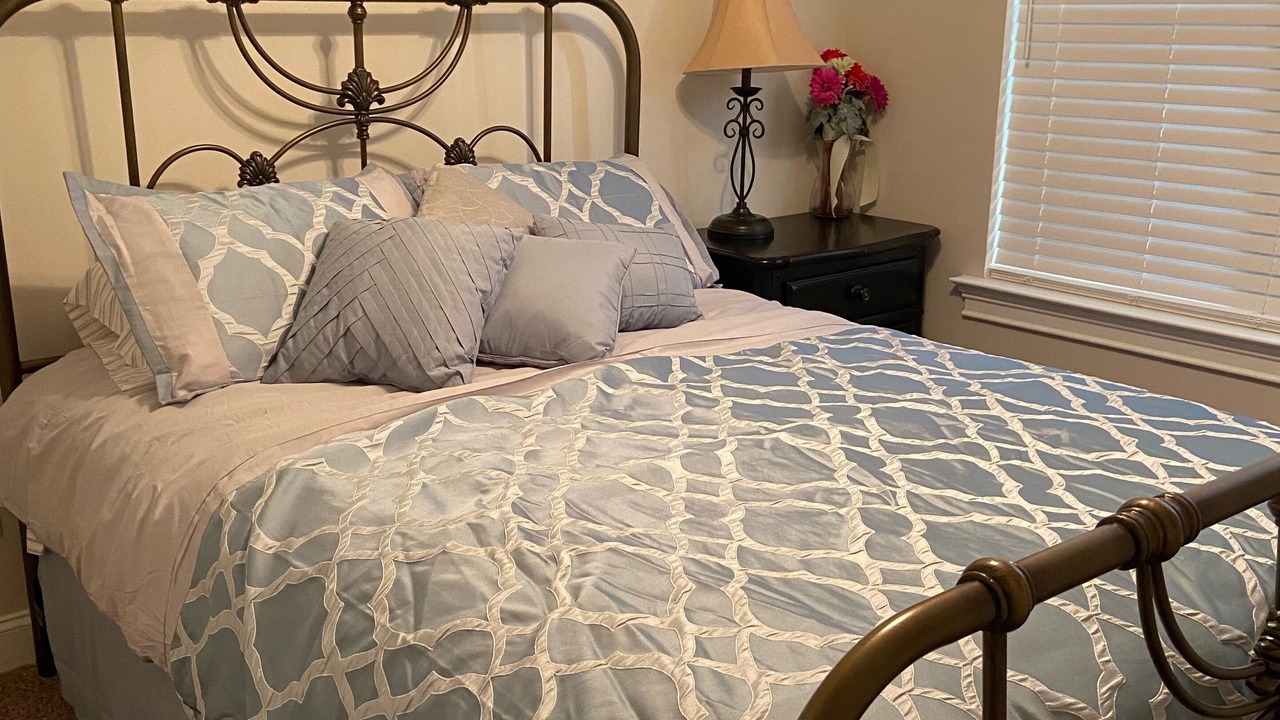 Photo of Bedroom in Alexander City