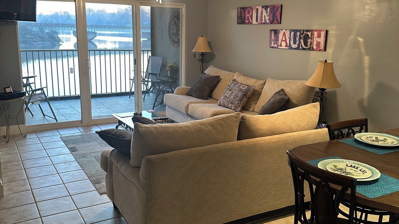 Photo of Livingroom in Alexander City