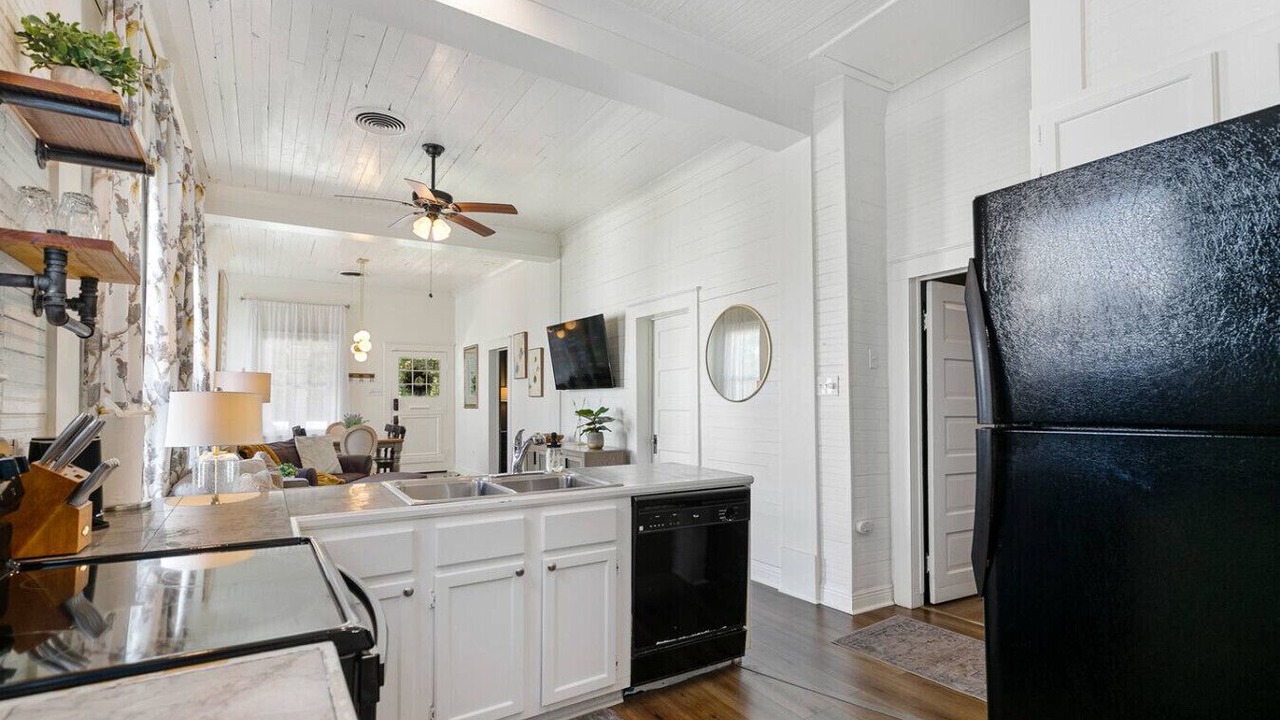 Photo of Kitchen in Beauregard Town Historic District