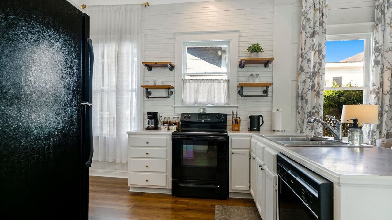 Photo of Kitchen in Beauregard Town Historic District