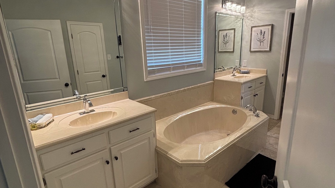 Photo of Bathroom in Mobile