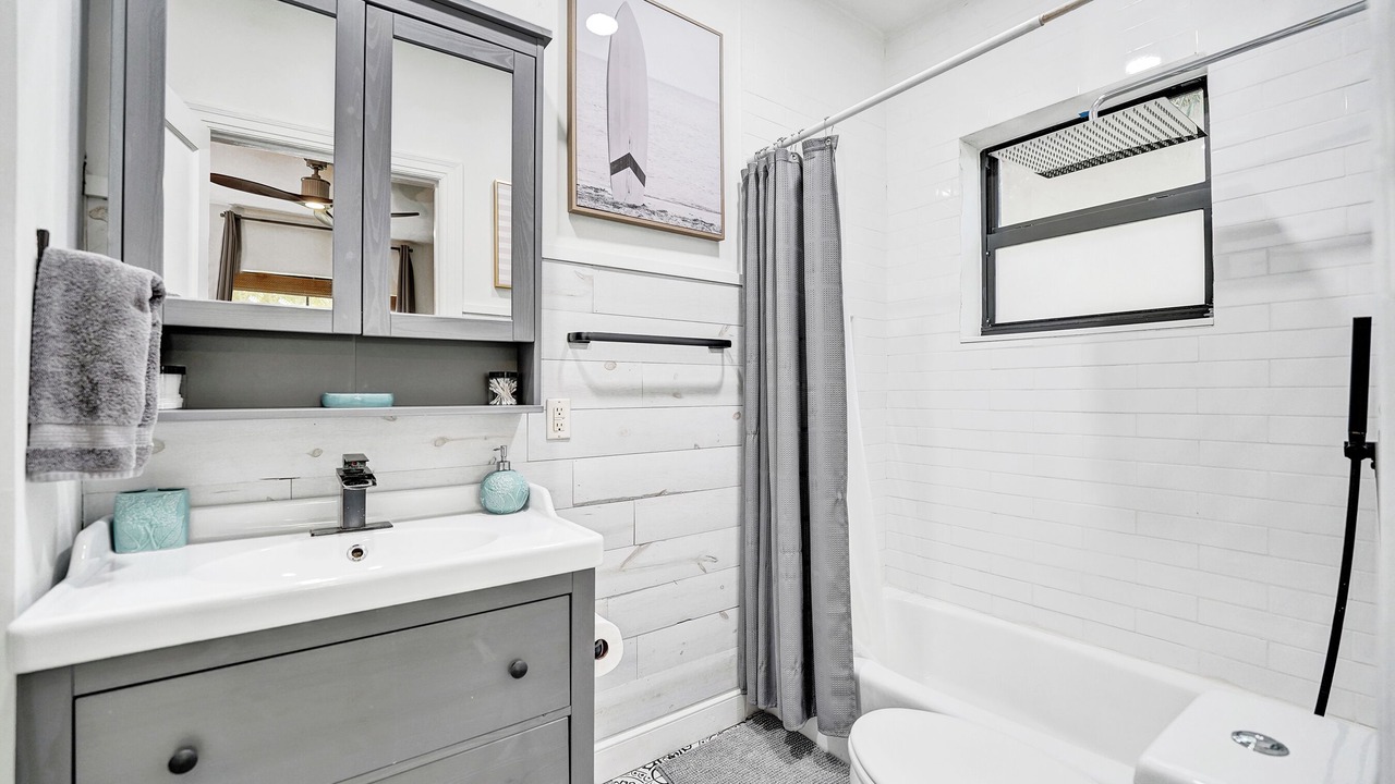 Photo of Bathroom in South Lake