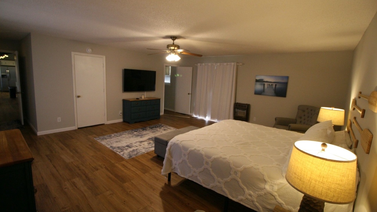Photo of Bedroom in Centre