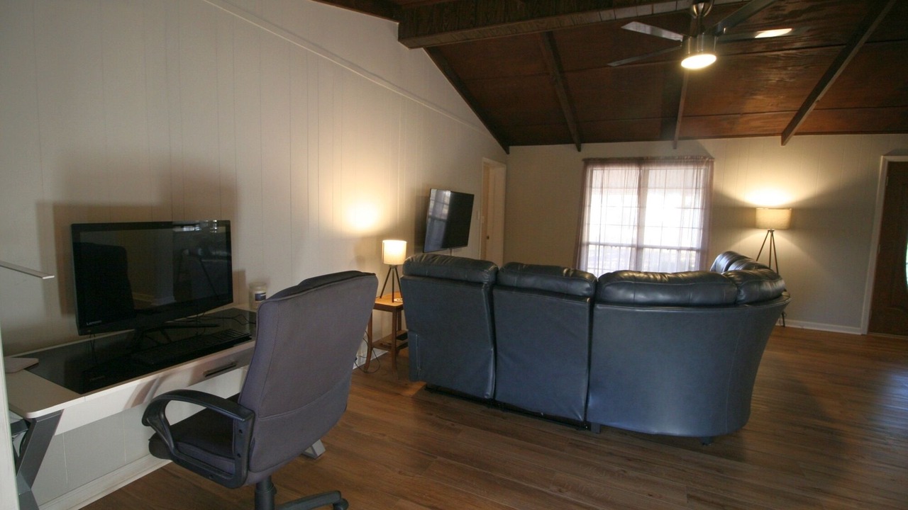Photo of Livingroom in Centre