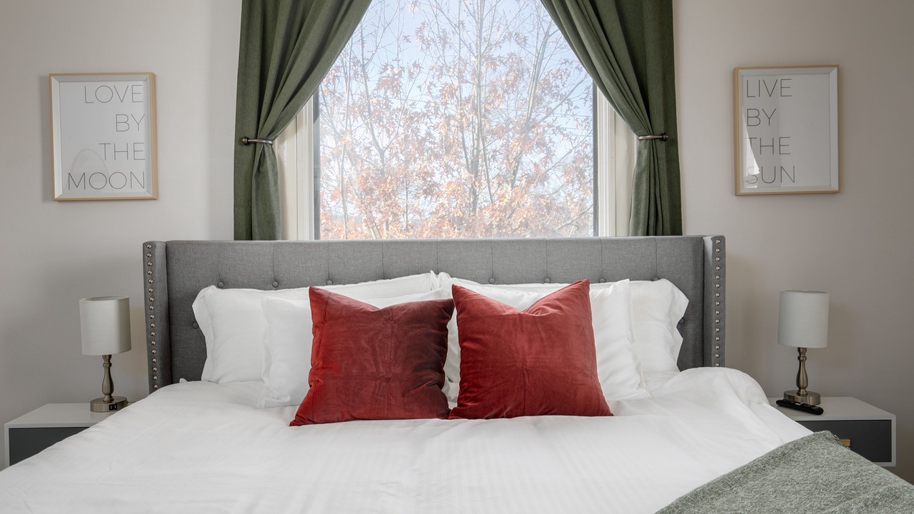 Photo of Bedroom in Forest Park