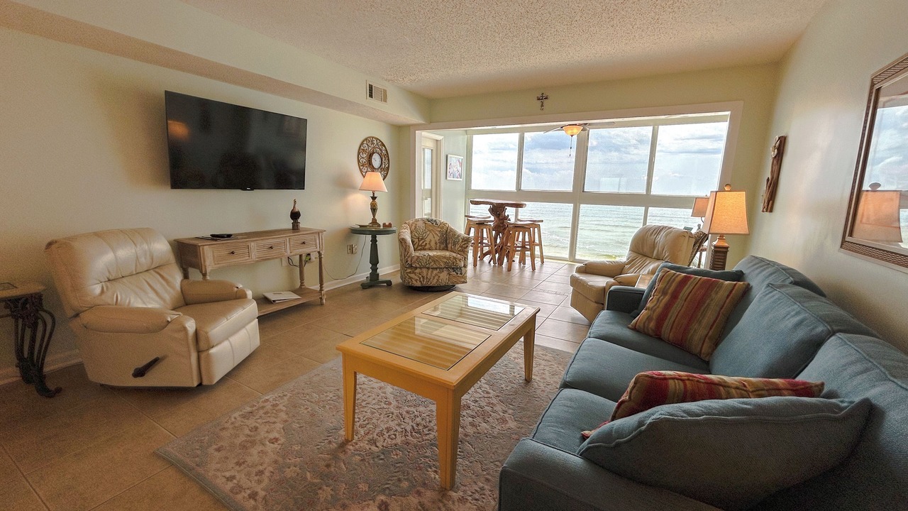Photo of Livingroom in Gulf Shores