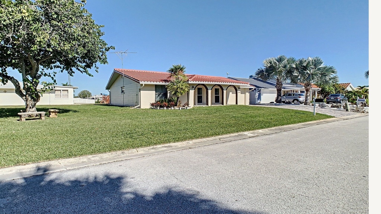 Photo of Outdoor in Flor-a-mar
