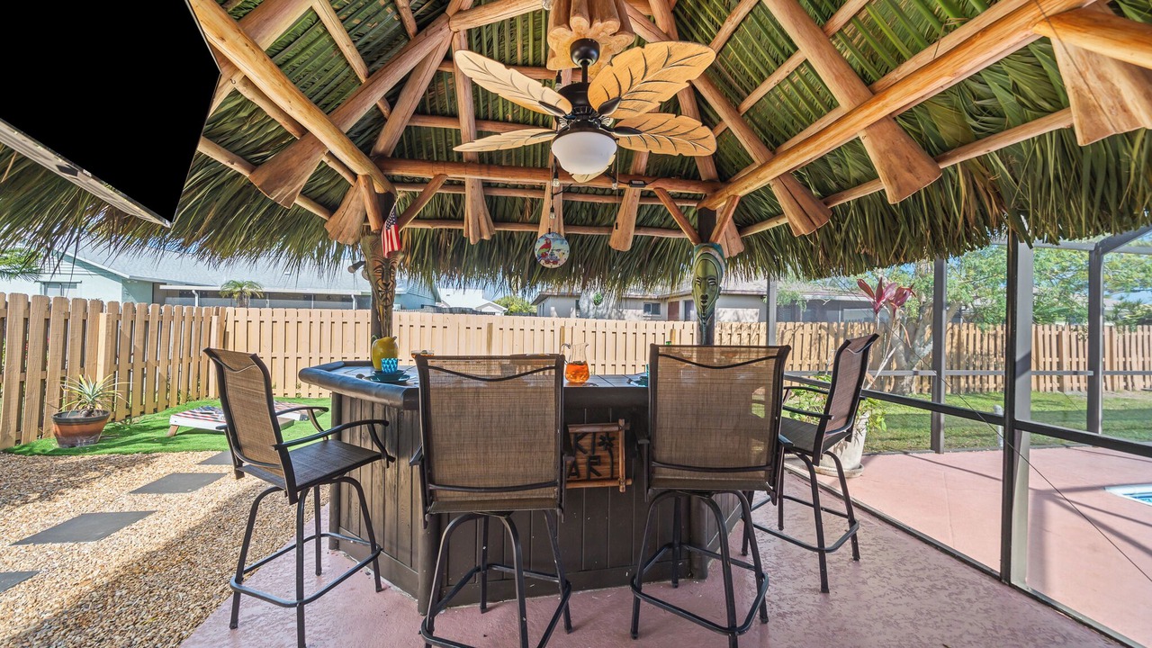 Photo of Patio Balcony in Holiday Cove