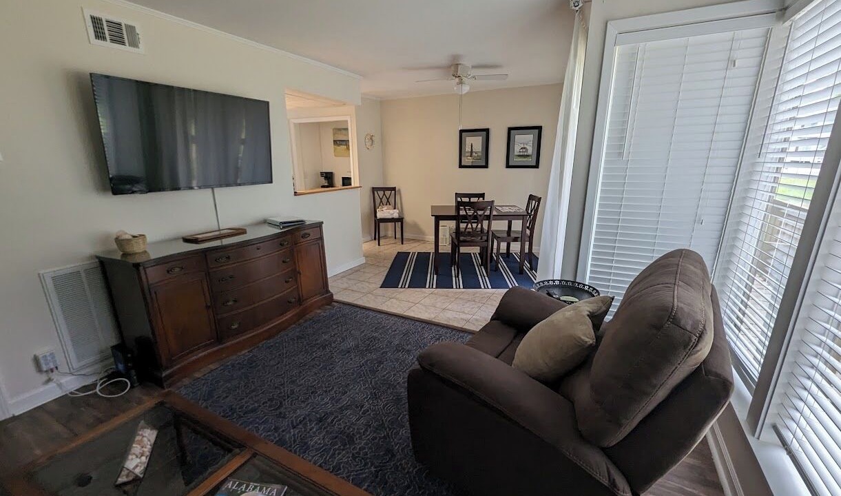Photo of Livingroom in Daphne