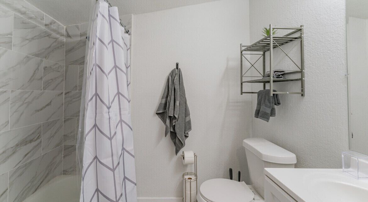 Photo of Bathroom in East Tampa