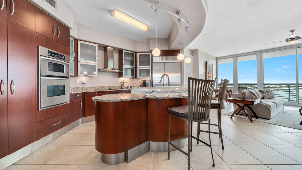Photo of Bedroom in Orange Beach East