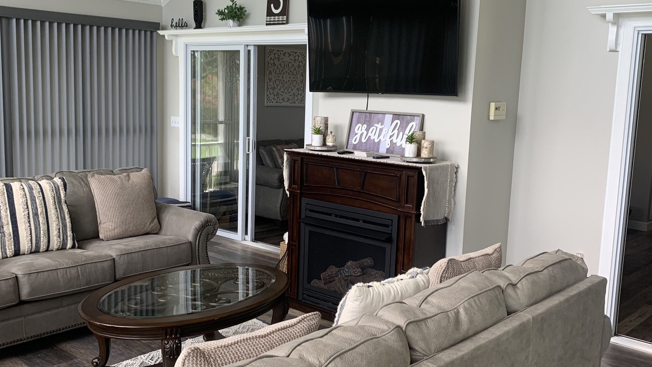Photo of Livingroom in Leesburg