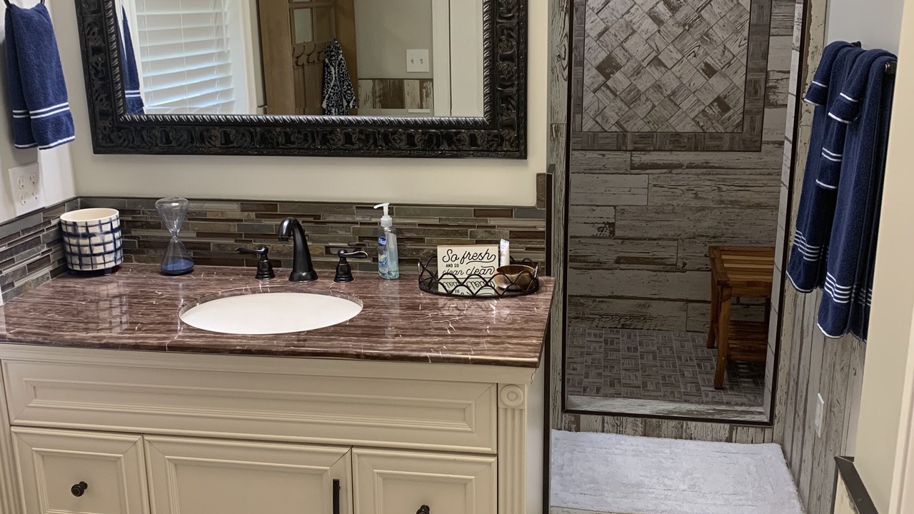Photo of Bathroom in Leesburg