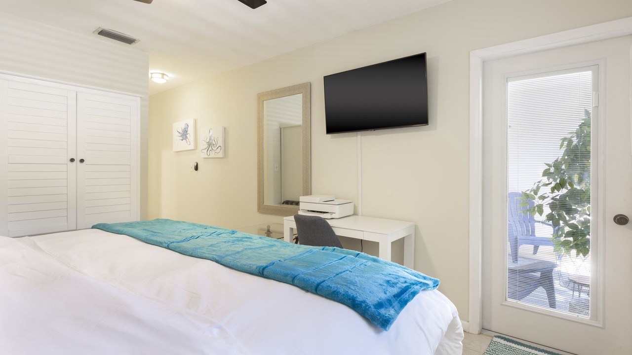 Photo of Bedroom in Survey Creek