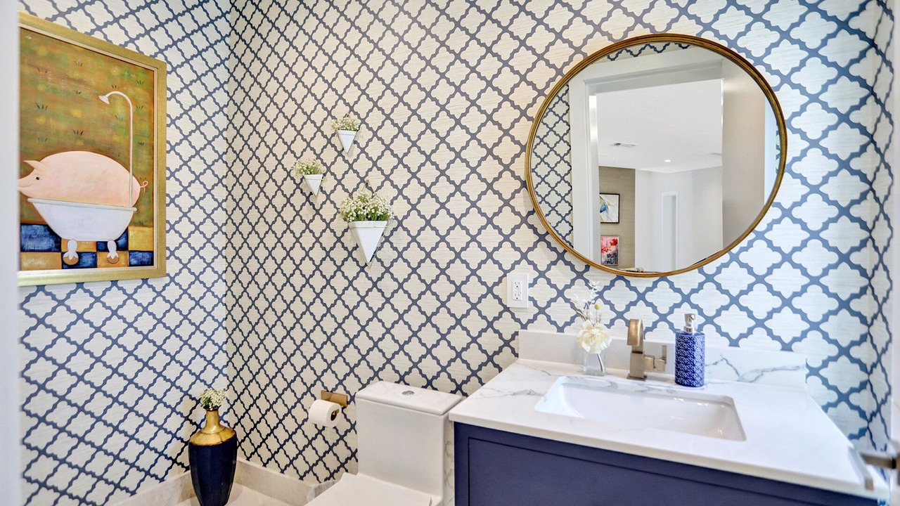 Photo of Bathroom in Coral Way