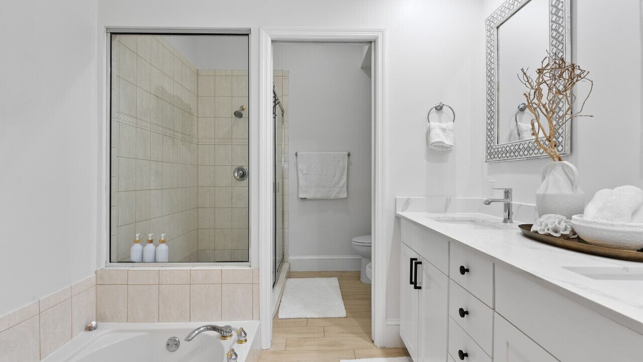 Photo of Bathroom in Rock Harbor
