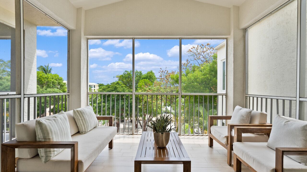 Photo of Patio Balcony in Rock Harbor