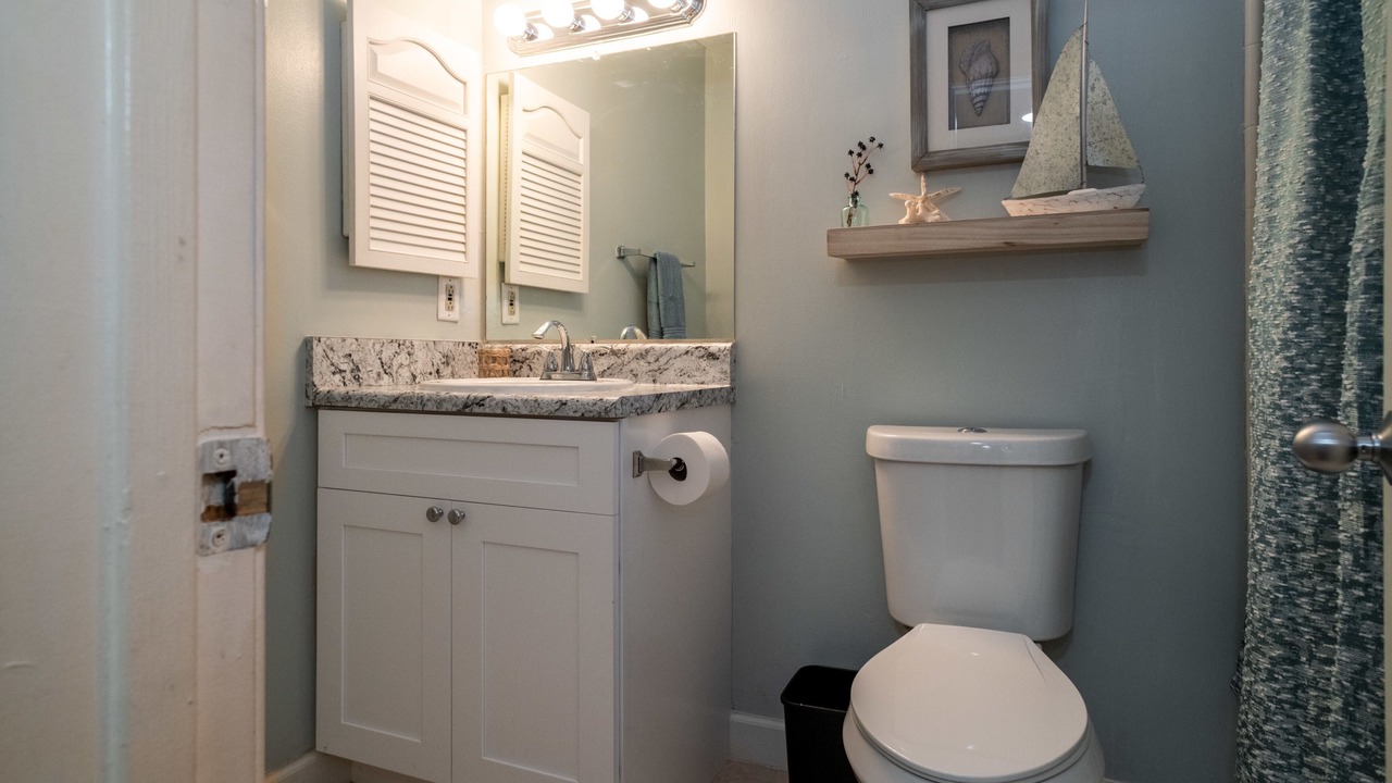 Photo of Bathroom in Ono Island