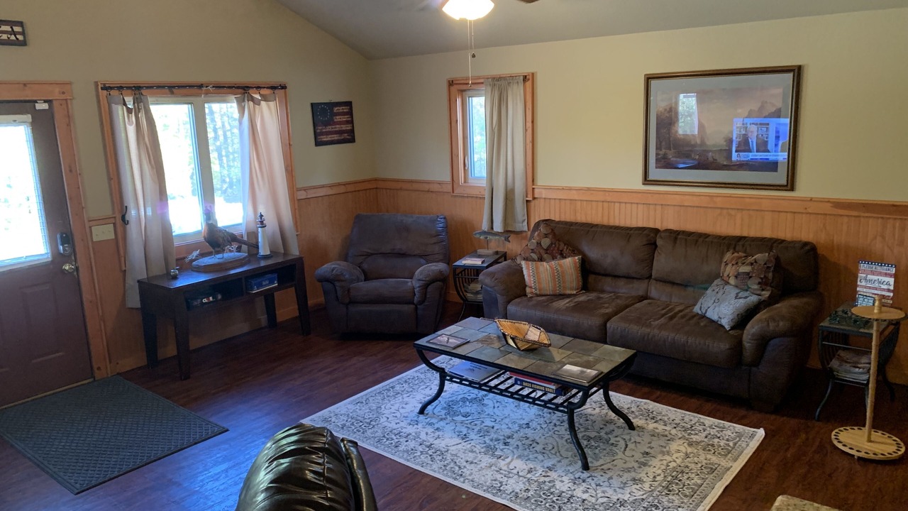 Photo of Livingroom in Groveoak