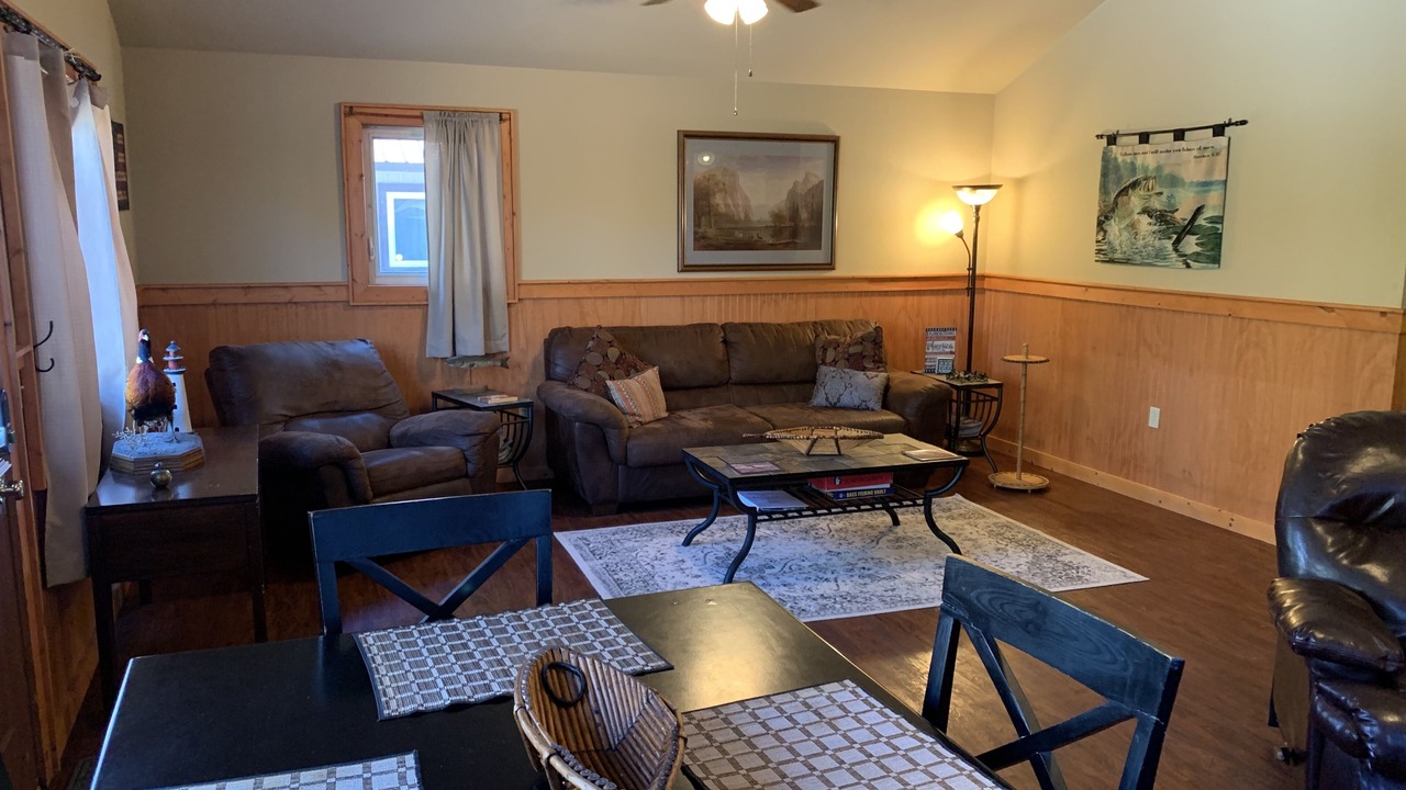 Photo of Livingroom in Groveoak