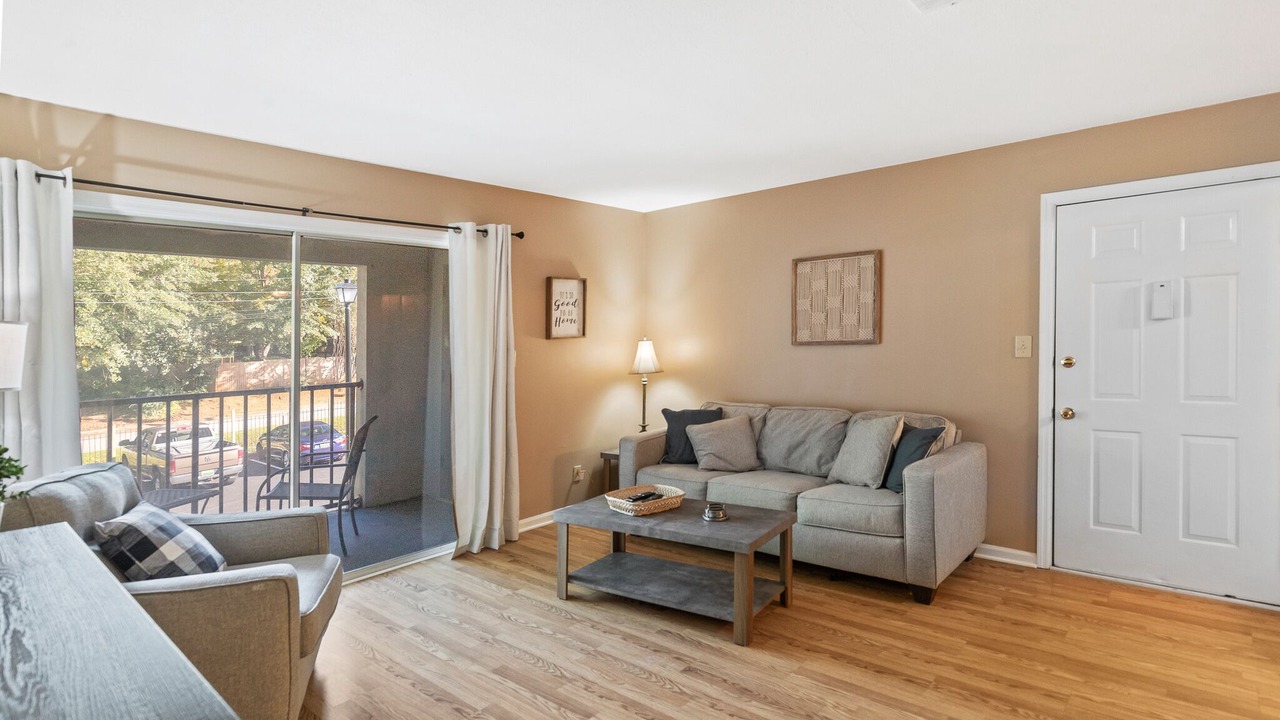 Photo of Livingroom in Auburn