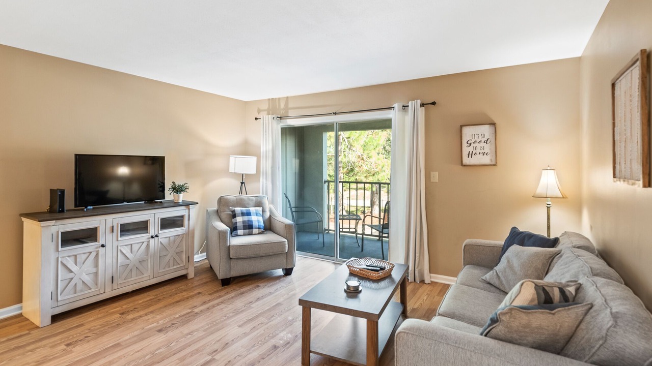 Photo of Livingroom in Auburn