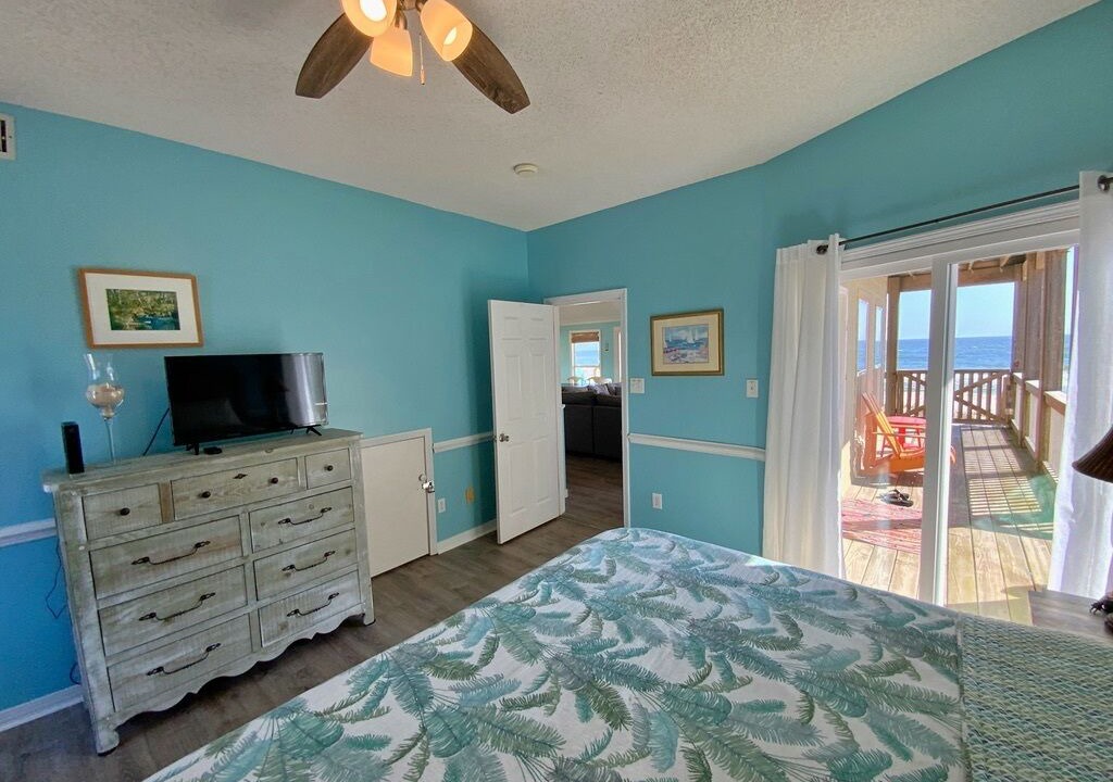 Photo of Bedroom in Surf Side Shores