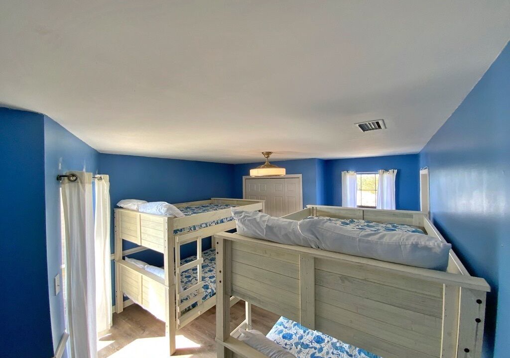 Photo of Bedroom in Surf Side Shores