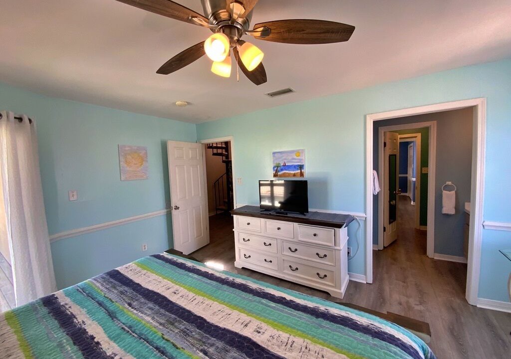 Photo of Bedroom in Surf Side Shores