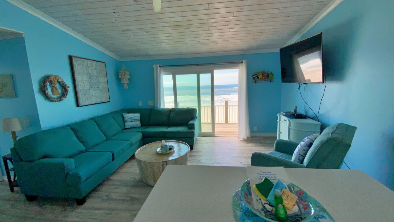 Photo of Livingroom in Surf Side Shores