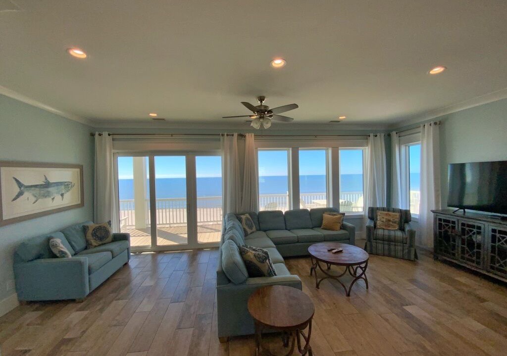 Photo of Livingroom in Surf Side Shores