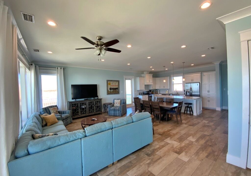 Photo of Livingroom in Surf Side Shores
