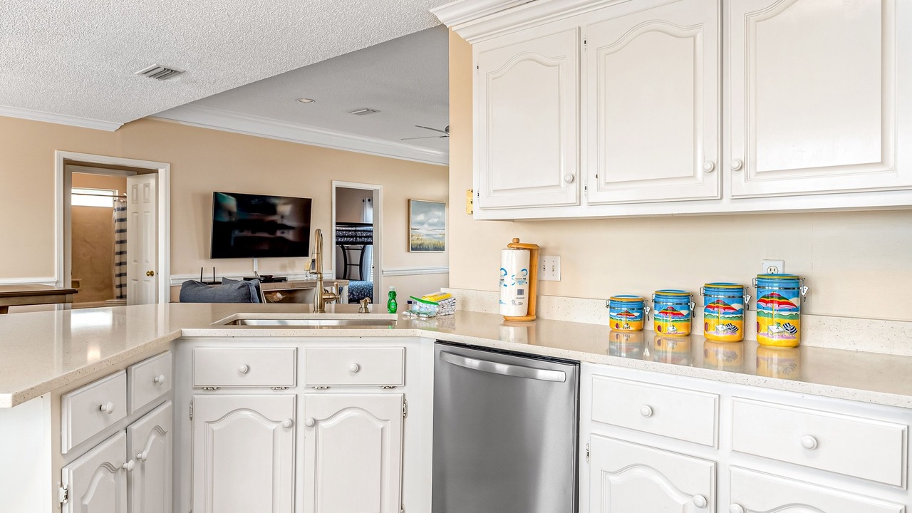 Photo of Kitchen in Silver Cay