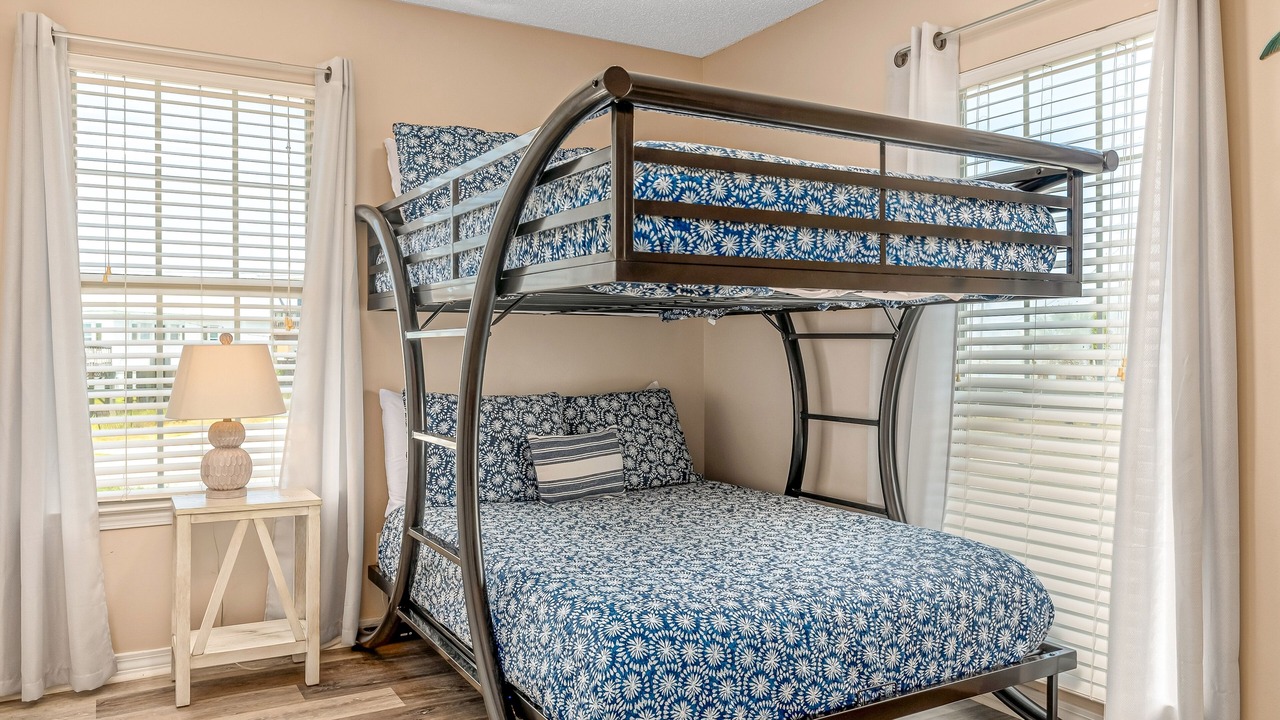Photo of Bedroom in Silver Cay